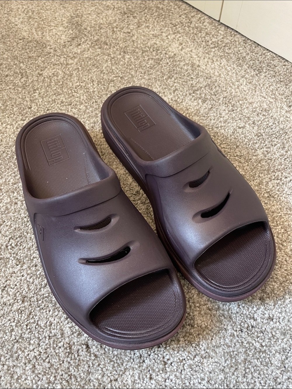 FitFlop Relieff Recovery Slides Sz 10 Dark purple Post workout